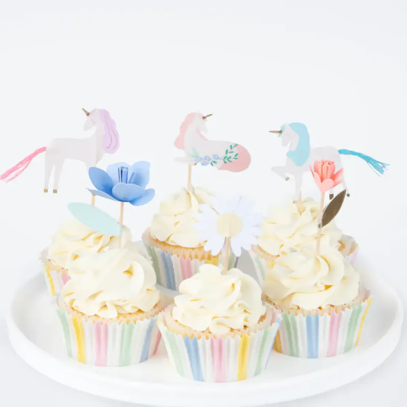 MUFFINSSETT – Enhjørninger og blomster – Meri Meri