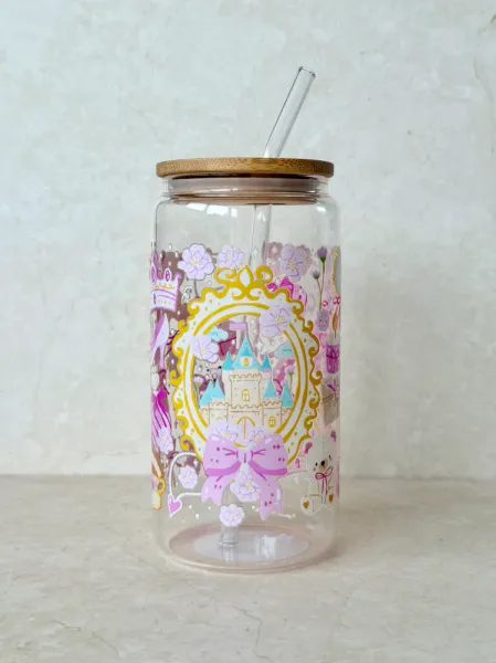 Hovedbilde DRIKKEGLASS MED LOKK OG SUGERØR – Prinsesseslott ...