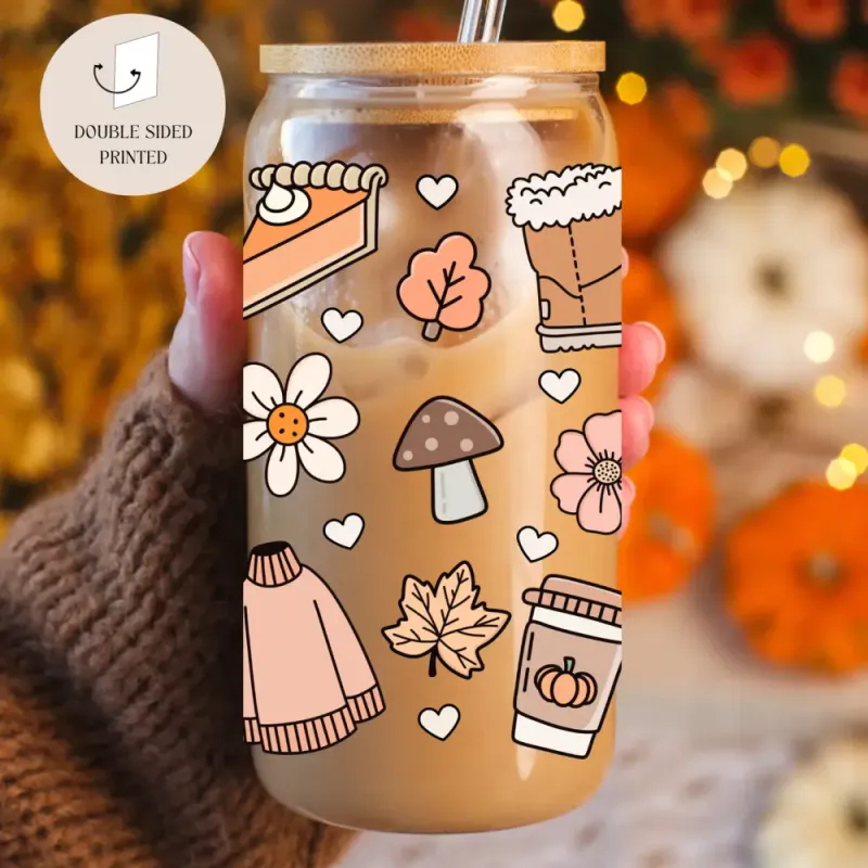 DRIKKEGLASS MED LOKK OG SUGERØR – Cozy Autumn Vibes – The Cute Cloud