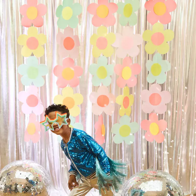 Hovedbilde OPPHENG – Backdrop med blomster – Meri Meri