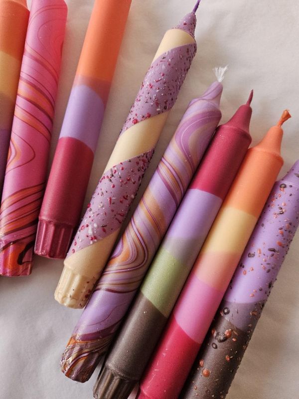 HÅNDLAGET STEARINLYS – Marmor – Lilla rosa brun – Mrs. Miccio