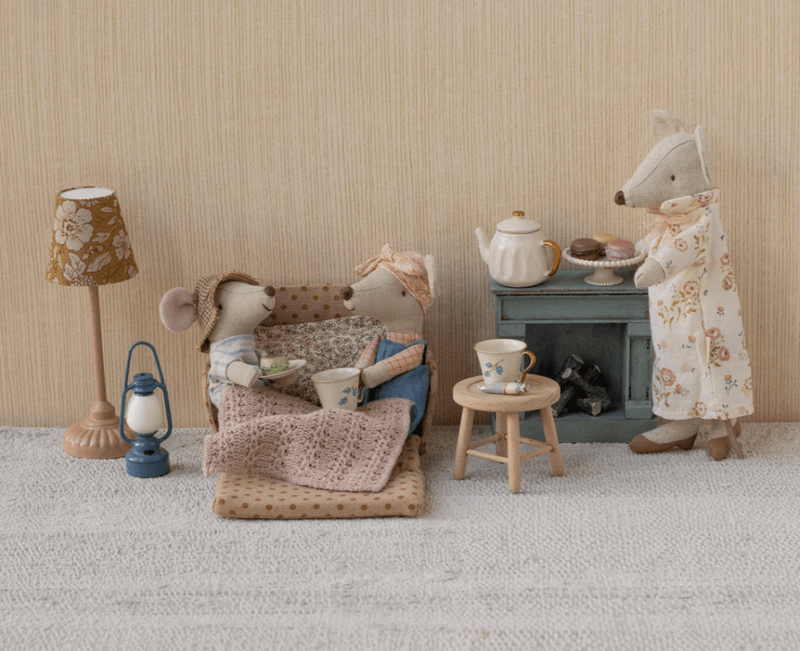 SOVESOFA TIL MUSENE – Prikkete – Maileg