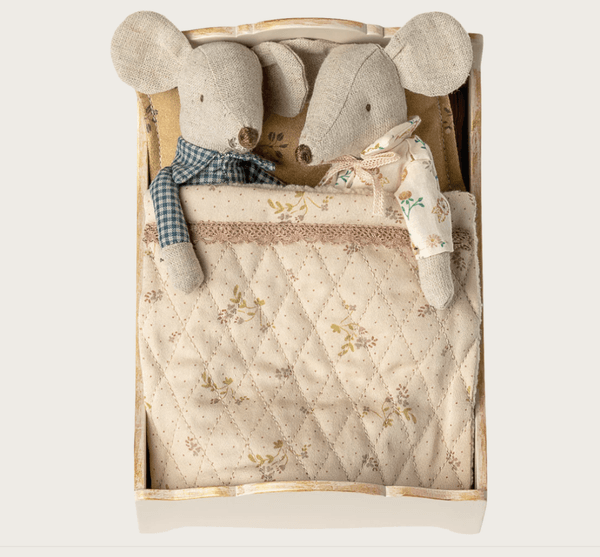 Hovedbilde SENG TIL MUS – Offwhite med sengetøy – Maileg