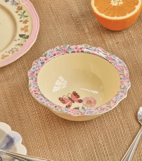 Hovedbilde LITEN BOLLE – Rosa med vintagekant og sommermotiv ...