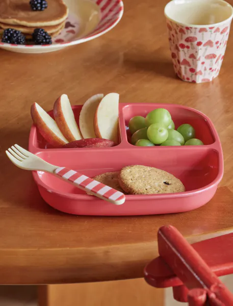 Hovedbilde ASJETT MED 3 ROM – Rød – Rice